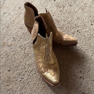 Ariat Dixon booties